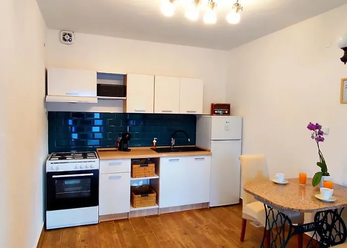 Lavender Garden House *